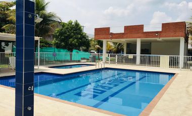 casa en arriendo en las mercedes. Cod A15861