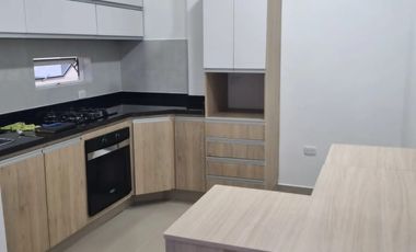 casa en arriendo en las mercedes. Cod A15861