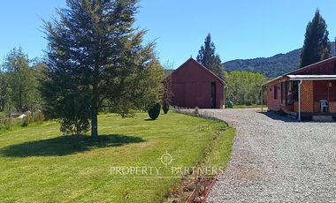 Terreno con Galpones, Casa y Bodegas Riñihue ¡Gran oportunidad de inversión !