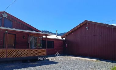 Terreno con Galpones, Casa y Bodegas Riñihue ¡Gran oportunidad de inversión !