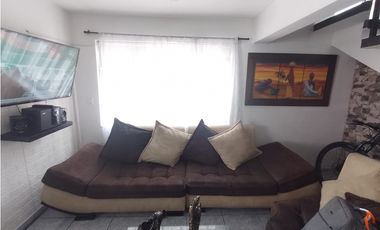 Venta Casa con Renta en Peralonso
