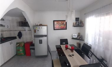 Venta Casa con Renta en Peralonso