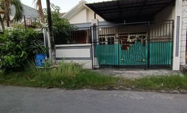 Rumah di Semolowaru Elok nol jalan raya disecond road strategis