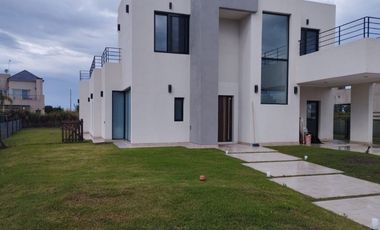 Venta de casa en el Barrio La providencia -Ezeiza