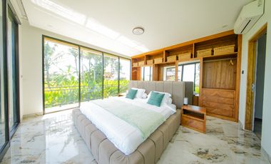 Freehold  - Ubud Hideaway Rooftop Garden Villa with Stunning Mount Agung Views, Bali