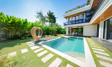 Freehold  - Ubud Hideaway Rooftop Garden Villa with Stunning Mount Agung Views, Bali