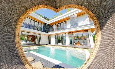 Freehold  - Ubud Hideaway Rooftop Garden Villa with Stunning Mount Agung Views, Bali