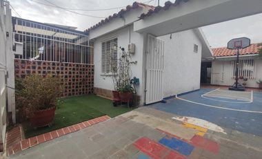 casa en venta en quinta bosch. Cod V27997