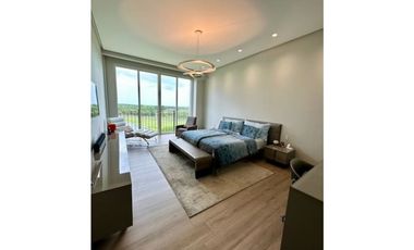 SE VENDE LUJOSO APARTAMENTO EN SANTA MARIA