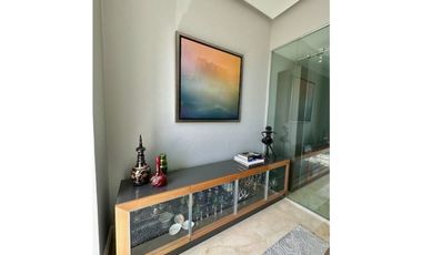 SE VENDE LUJOSO APARTAMENTO EN SANTA MARIA
