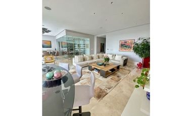 SE VENDE LUJOSO APARTAMENTO EN SANTA MARIA