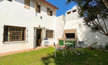Casa de 6 ambientes en venta zona de Longchamps