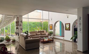 casa en venta en las mercedes. Cod V9161834