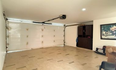 casa en venta en las mercedes. Cod V9161834