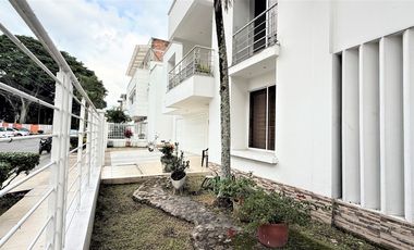 casa en venta en las mercedes. Cod V9161834