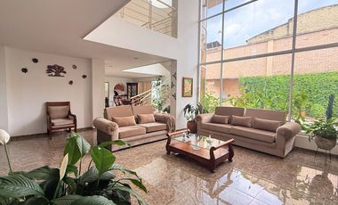 casa en venta en las mercedes. Cod V9161834