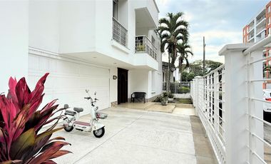 casa en venta en las mercedes. Cod V9161834