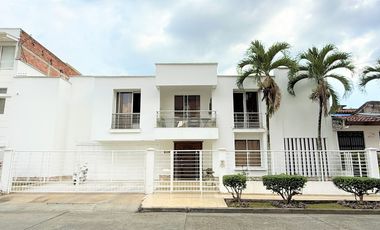 casa en venta en las mercedes. Cod V9161834