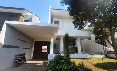 DISEWAKAN RUMAH KONDISI KOSONG MODERN CANTIK DI ALAM SUTERA