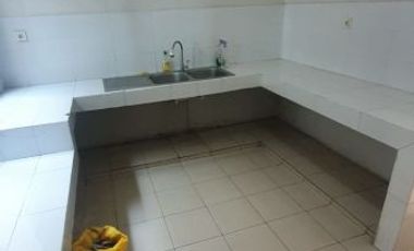 DISEWAKAN RUMAH KONDISI KOSONG MODERN CANTIK DI ALAM SUTERA