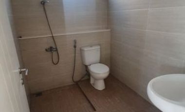 DISEWAKAN RUMAH KONDISI KOSONG MODERN CANTIK DI ALAM SUTERA