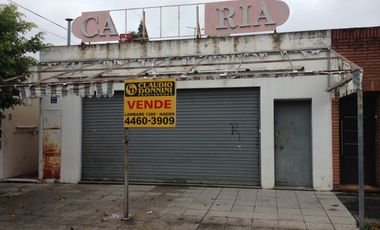 Excelente local instalado para carniceria con camara frigorifica!!!