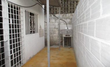 casa-local en arriendo/venta en los cocos. Cod V13447