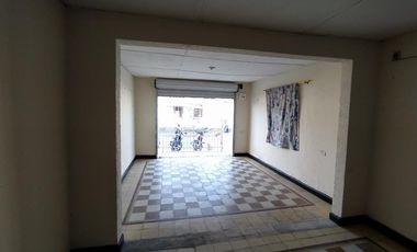 casa-local en arriendo/venta en los cocos. Cod V13447