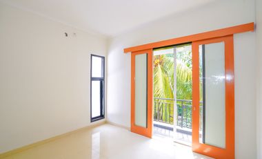 Rumah LB 300 Hadap Selatan 7 Mnt ke Trans Studio Mall Cibubur J-40740