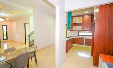 Rumah LB 300 Hadap Selatan 7 Mnt ke Trans Studio Mall Cibubur J-40740