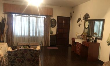 Duplex en Venta Villa Sarmiento / Moron (A025 3123)
