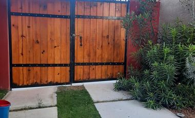 Se vende casa, con pequeño jardín, San Miguel de Allende