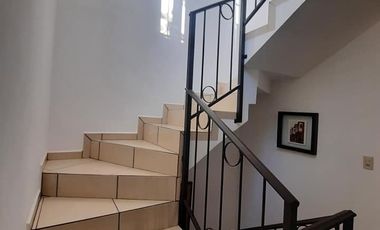 Se vende casa, con pequeño jardín, San Miguel de Allende