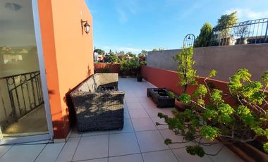 Se vende casa, con pequeño jardín, San Miguel de Allende
