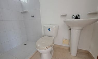 apartamento en arriendo en prados del este. Cod A26421