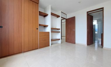 apartamento en arriendo en prados del este. Cod A26421