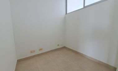 apartamento en arriendo en prados del este. Cod A26421