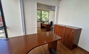 125 Mts2, 5 Privados, 9 estaciones de trabajo, 2baños