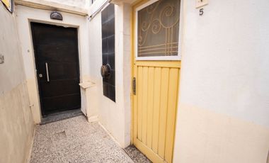 VENTA PH 2 AMBIENTES CON TERRAZA PROPIA LAN&Uacute;S ESTE