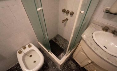 VENTA PH 2 AMBIENTES CON TERRAZA PROPIA LAN&Uacute;S ESTE