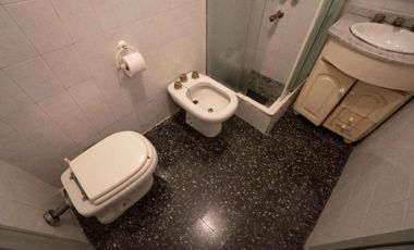 VENTA PH 2 AMBIENTES CON TERRAZA PROPIA LAN&Uacute;S ESTE