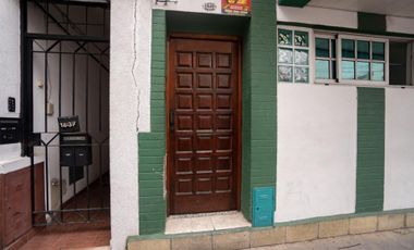 VENTA PH 2 AMBIENTES CON TERRAZA PROPIA LAN&Uacute;S ESTE