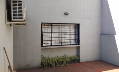 PH 3 Amb. PB c/Cochera Patio y Jardin