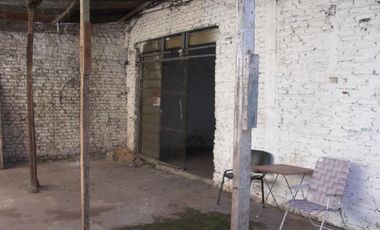 Local comercial de 50m2 con Galpon industrial de 200m2 y terreno libre de 100m2 en Venta en Billinghurst, San Martín, Buenos Aires