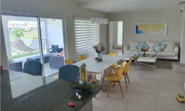CASA EN LA PLAYA  BIJAO 668M2