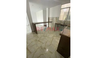 Departamento En Venta Urb Los Granados