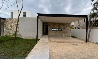 Casa en venta Mérida,  Privada Oviedo Cholul, 1 piso