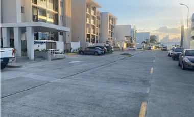 Alquilo Extraordinario apartamento en panama viejo 870