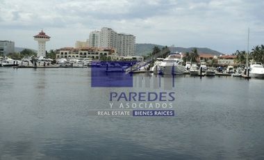 A31 Villa aterrazada de 4 recamaras en la Marina Ixtapa