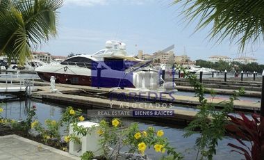 A31 Villa aterrazada de 4 recamaras en la Marina Ixtapa